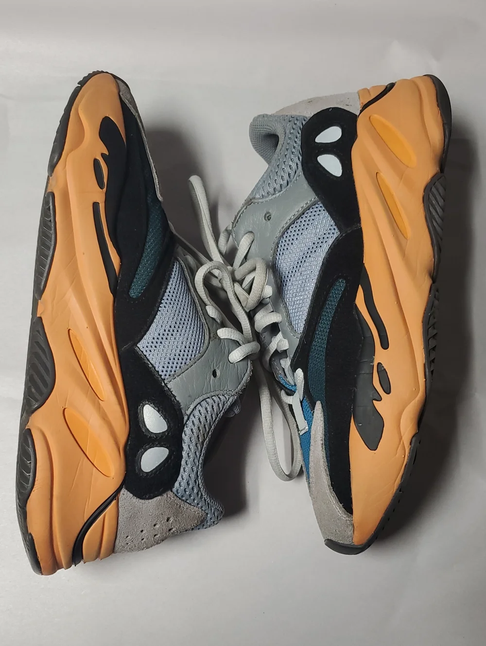 Adidas Yeezy Boost 700 Wash Orange Size 6.5 Mens Streetwear Athleisure GW0296